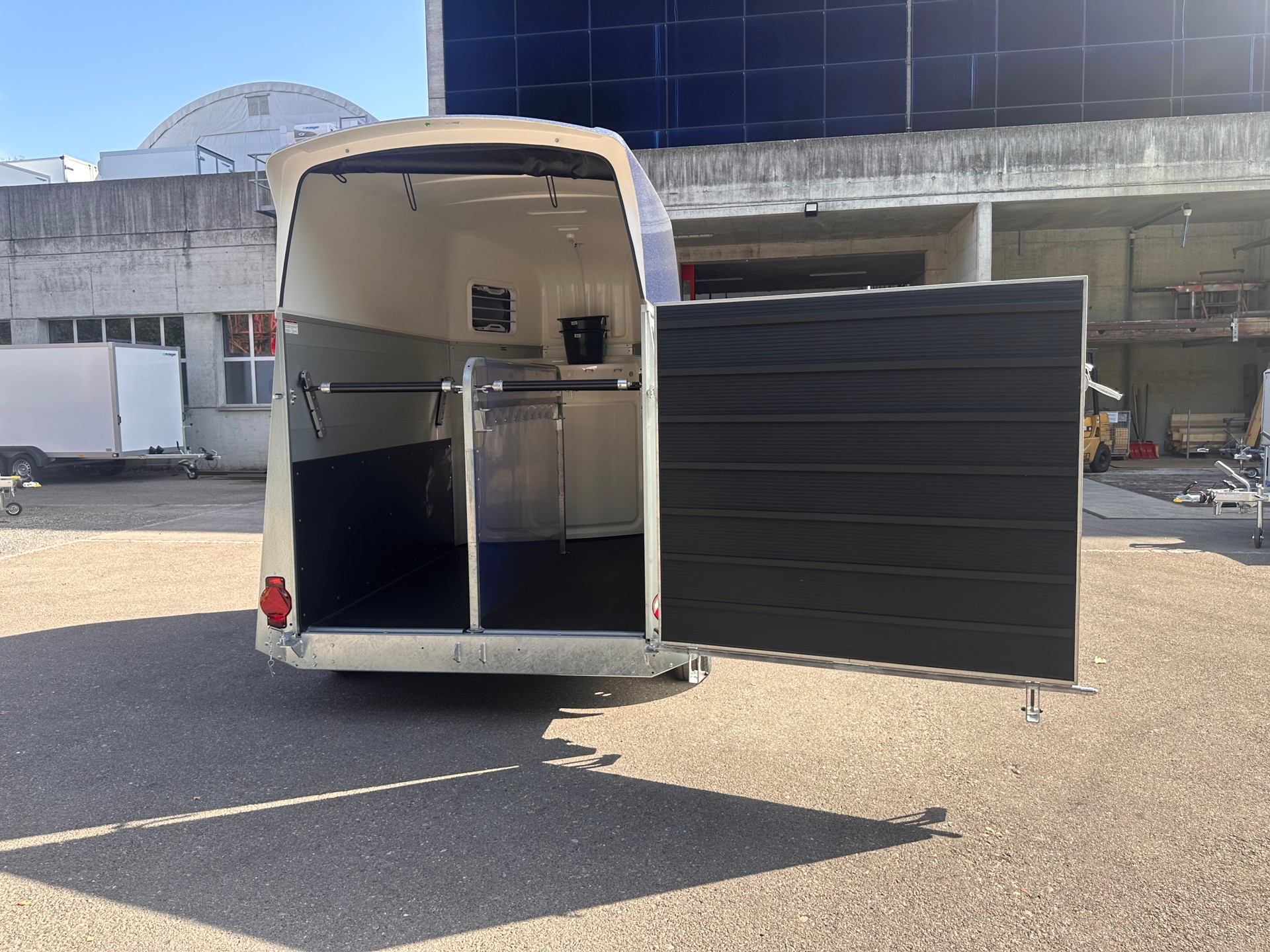 HUMBAUR Equitos Alu Plus 2400-image-13