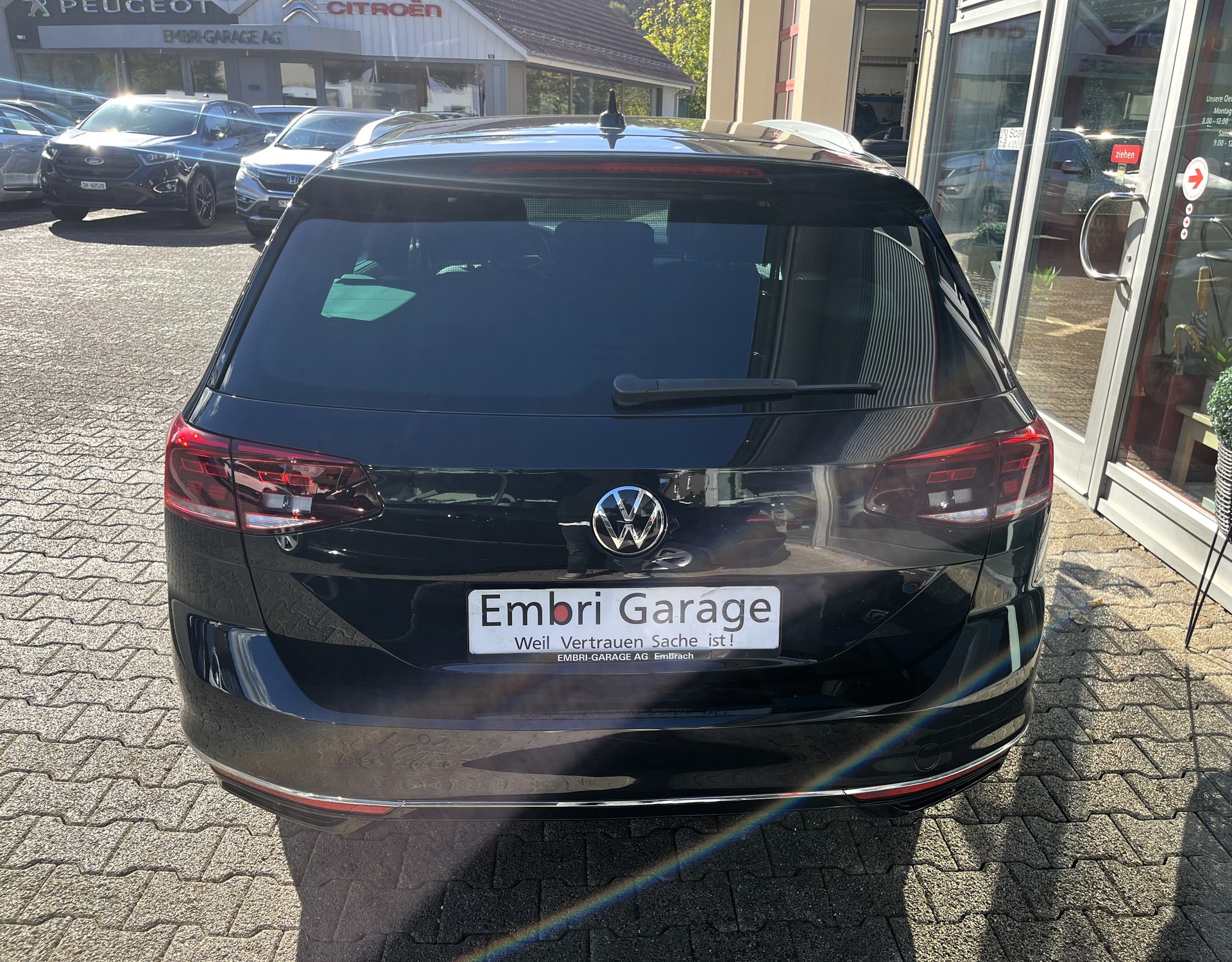 VW Passat 2.0 TDI BMT Elegance 4Motion DSG-image-5