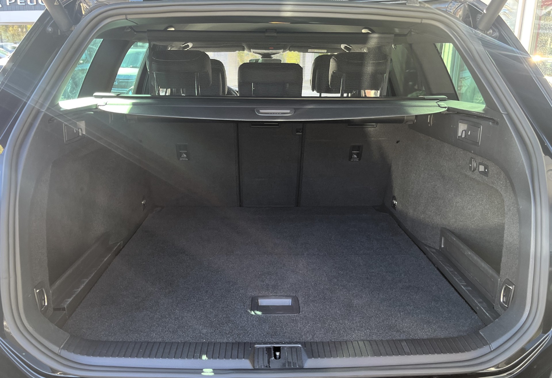 VW Passat 2.0 TDI BMT Elegance 4Motion DSG-image-6