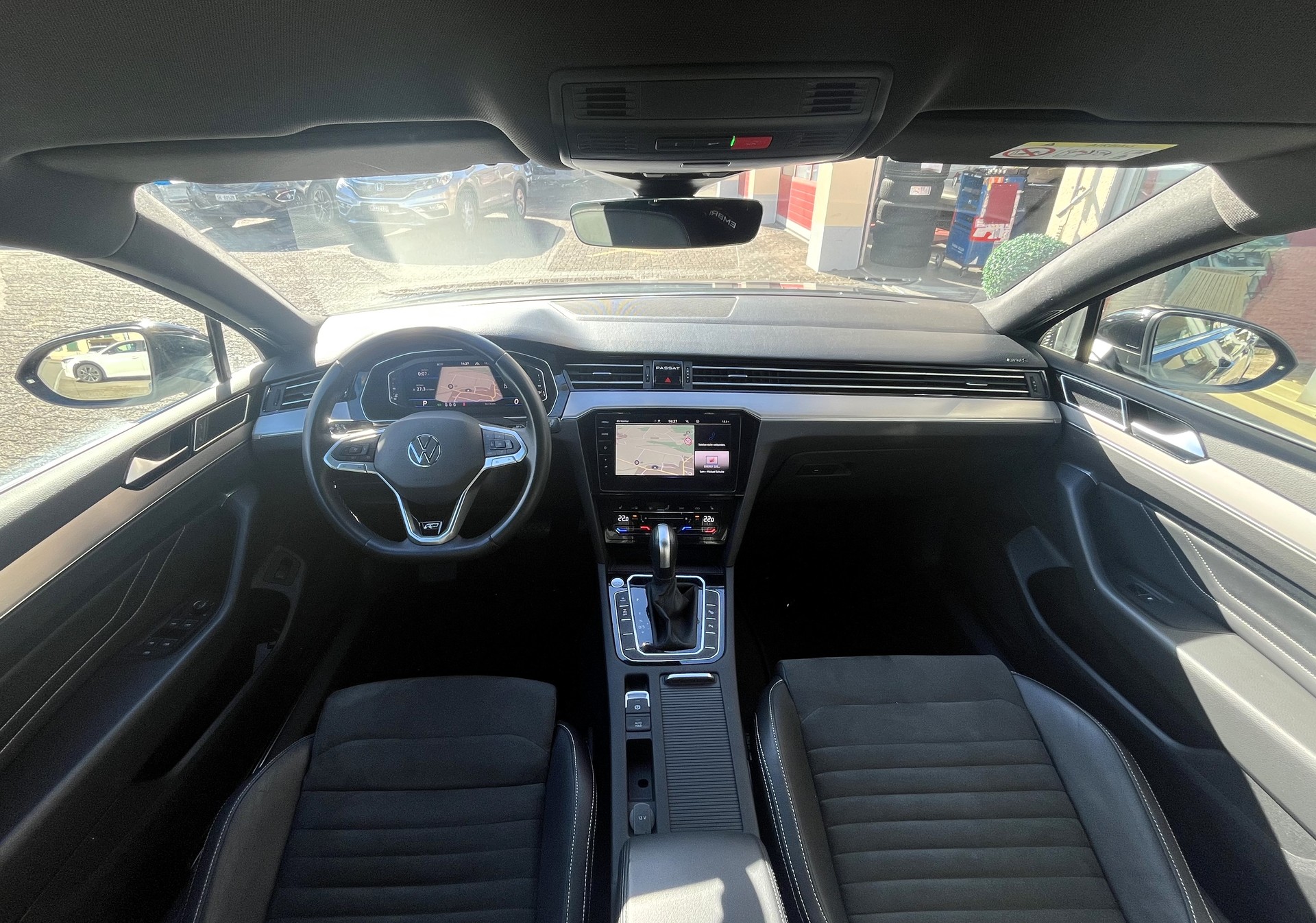 VW Passat 2.0 TDI BMT Elegance 4Motion DSG-image-10