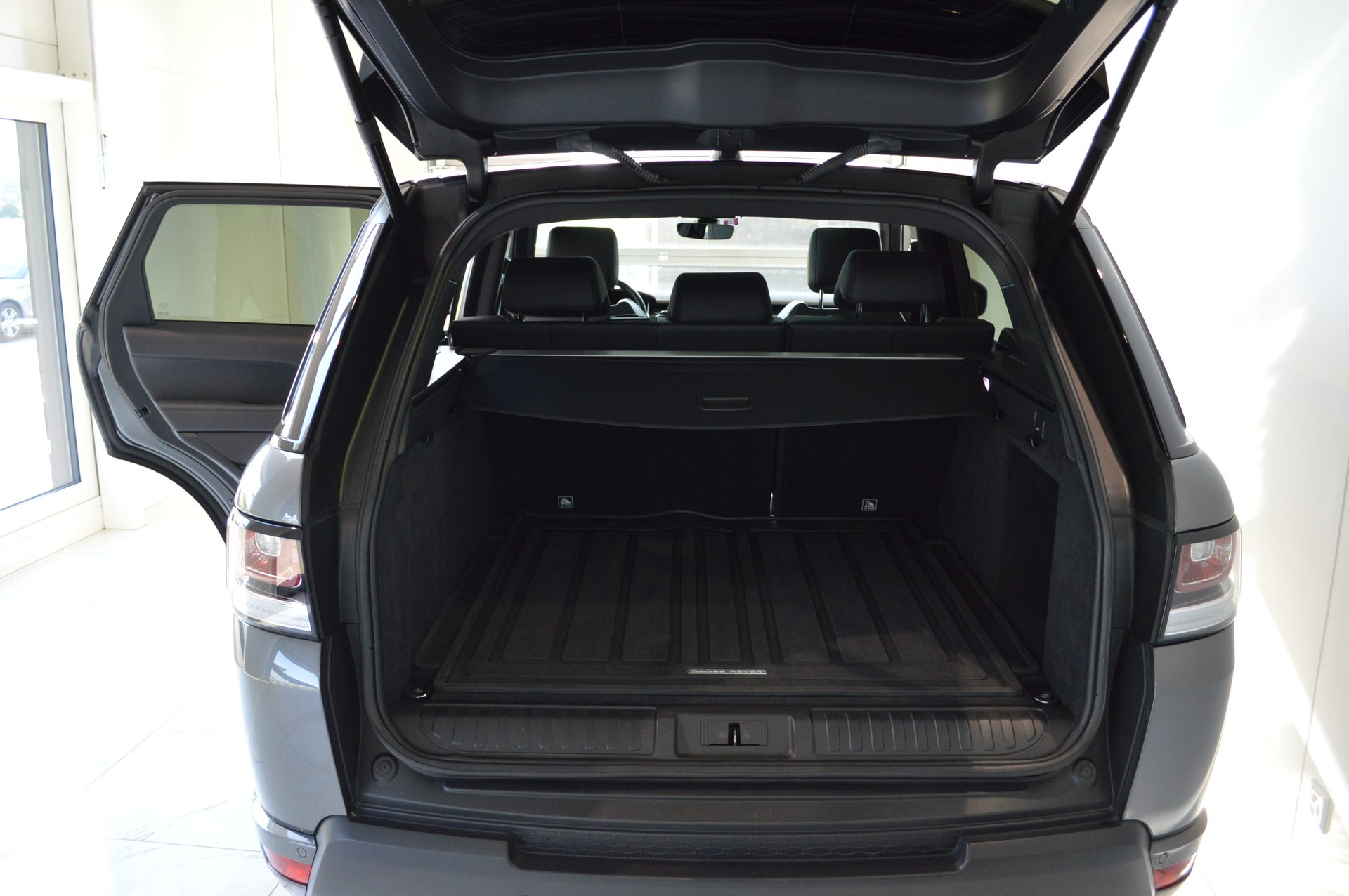 LAND ROVER Range Rover Sport 5.0 V8 SC HSE Dynamic Automatic-image-8
