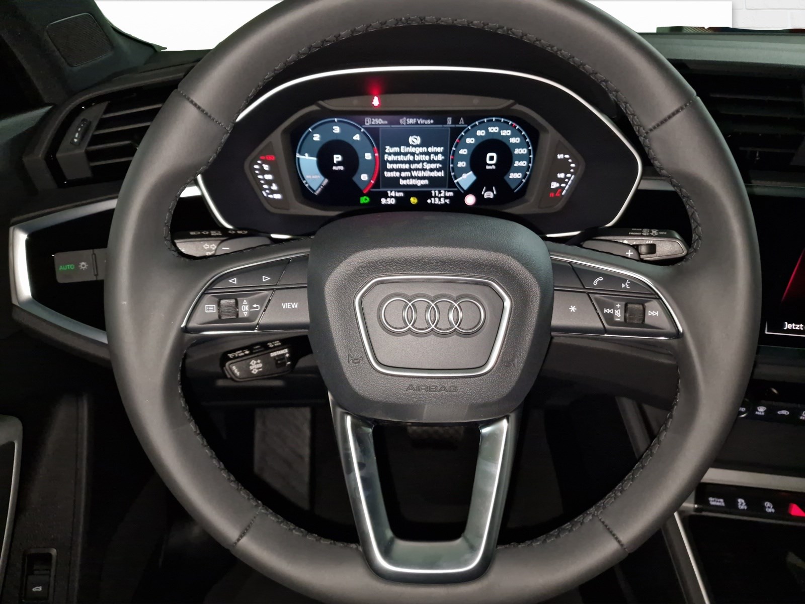 AUDI Q3 40 TDI S line quattro S-tronic-image-7
