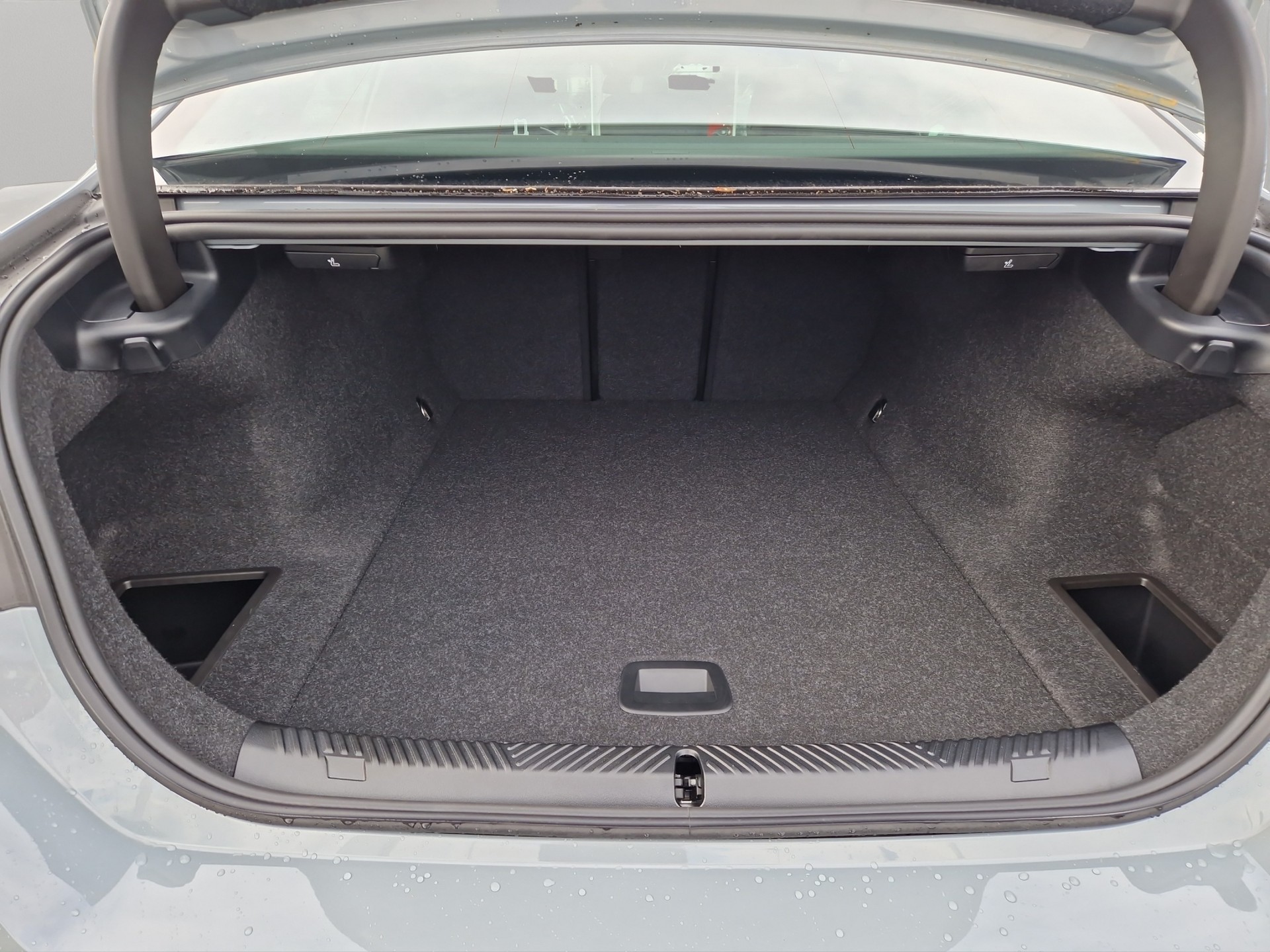 BMW i5 M60 xDrive-image-15