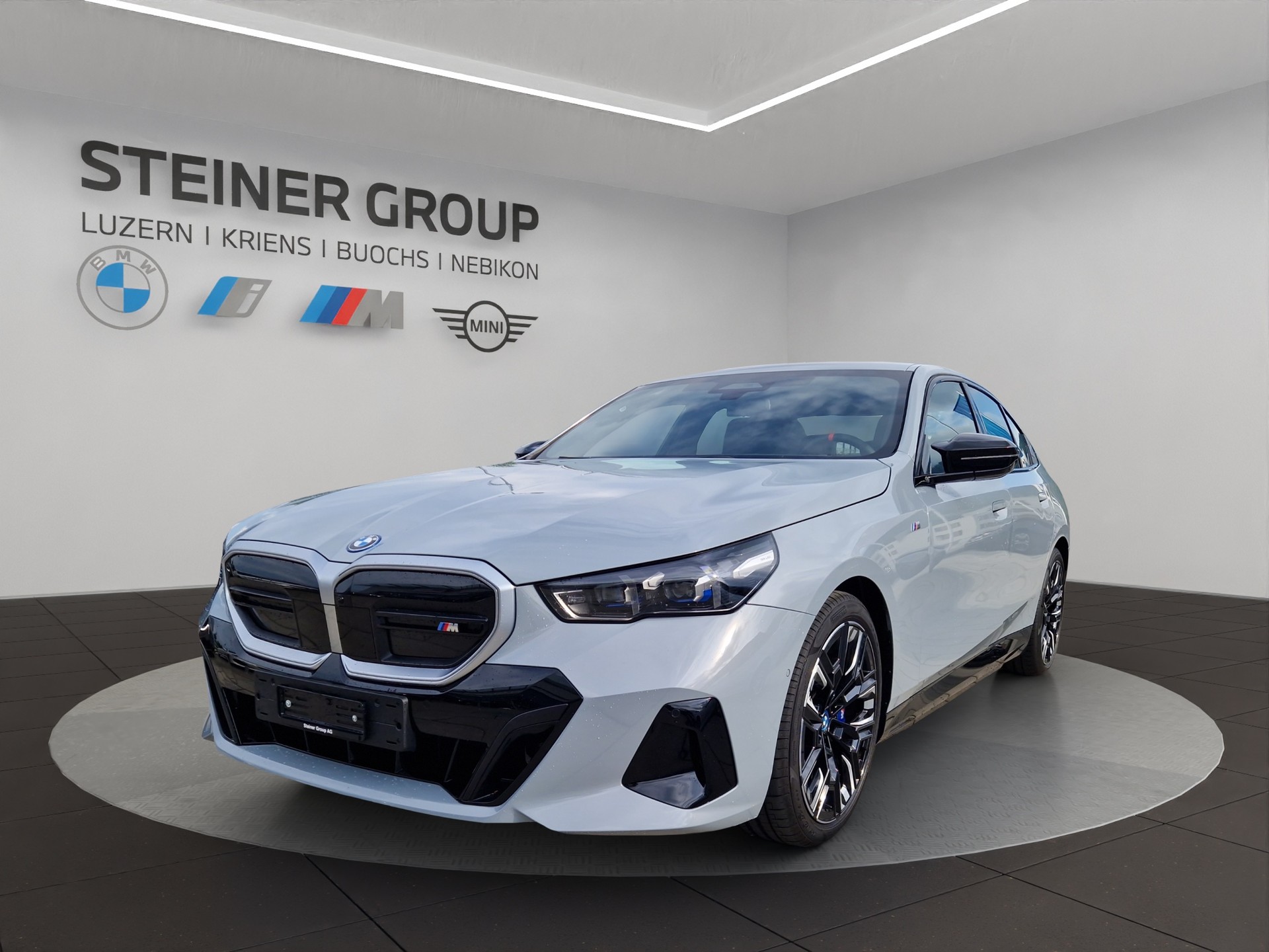 BMW i5 M60 xDrive-image-0