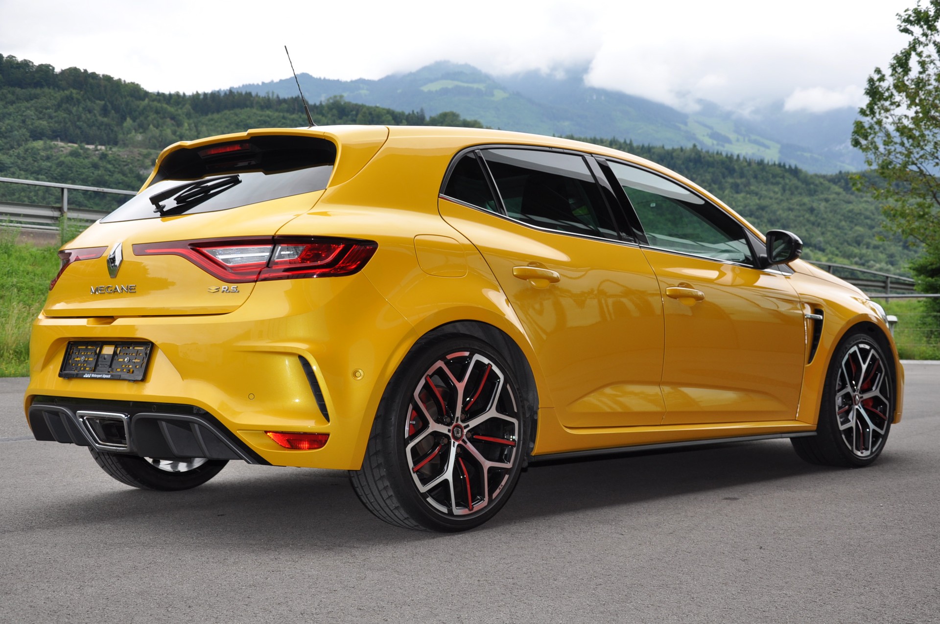 RENAULT Mégane Trophy 300 EDC-image-7