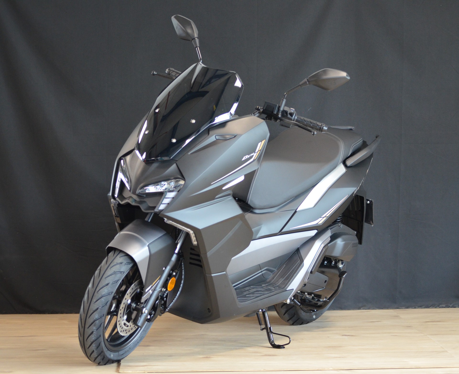 WOTTAN VAMPIRE 125-showroom-element-1