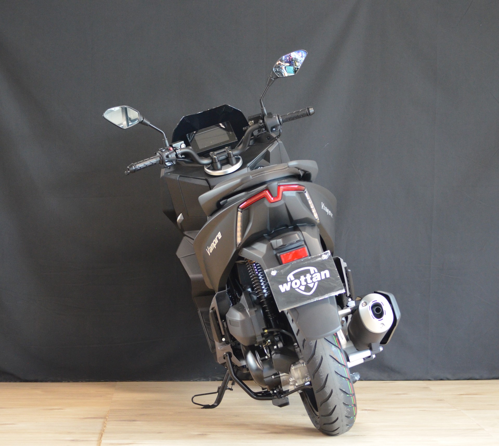 WOTTAN VAMPIRE 125-showroom-element-3