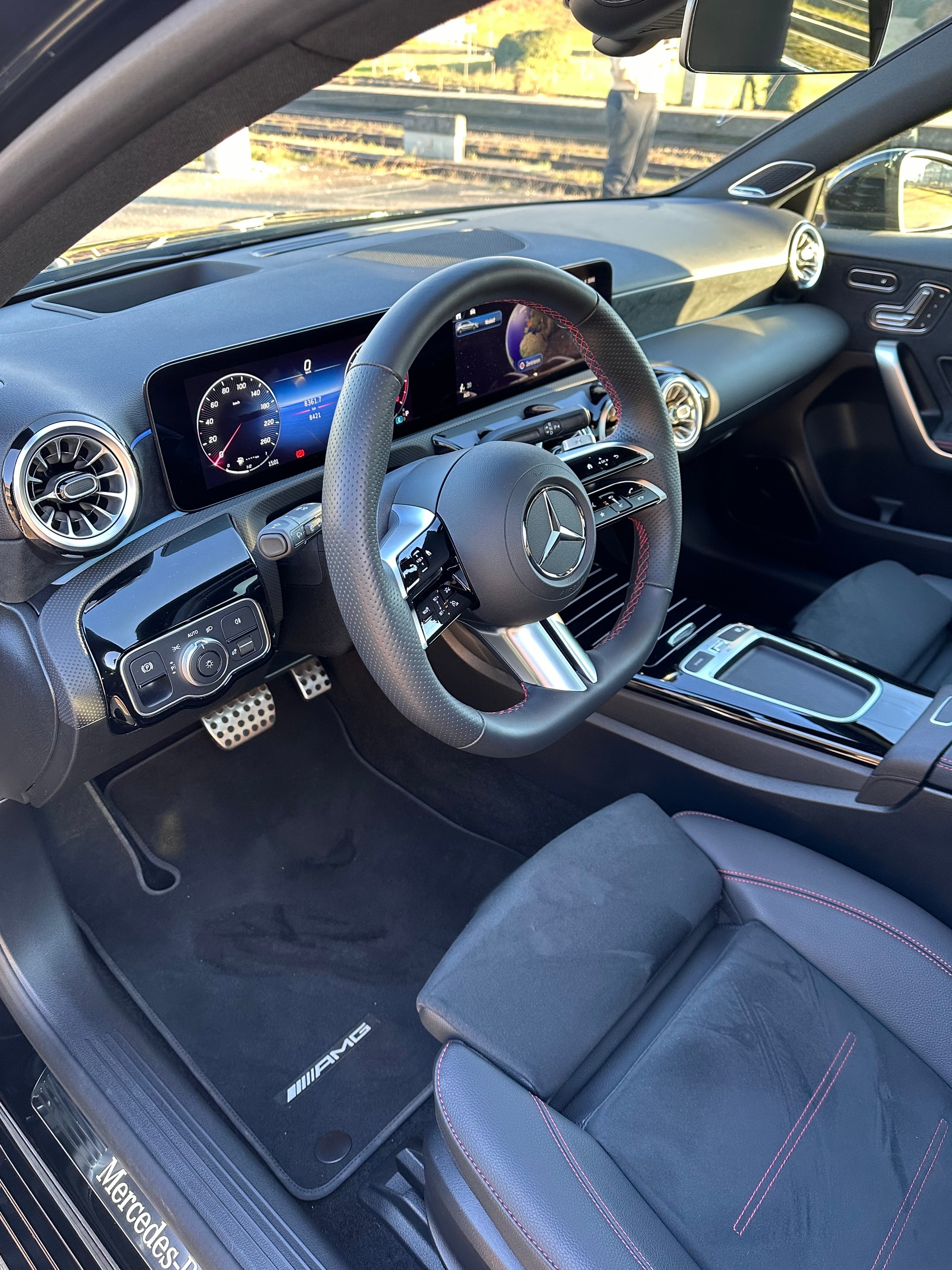 MERCEDES-BENZ A 180 7G-DCT-image-8