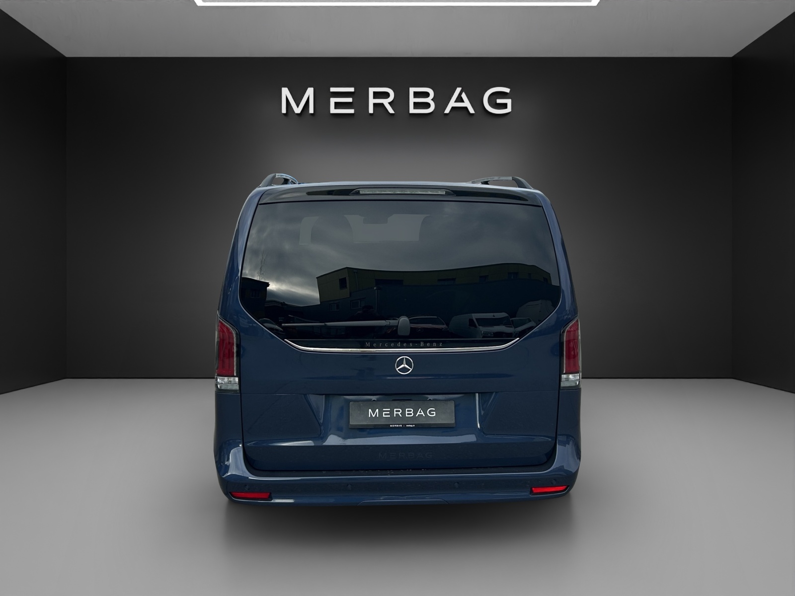 MERCEDES-BENZ V 250 d lang 4Matic 9G-Tronic-image-6
