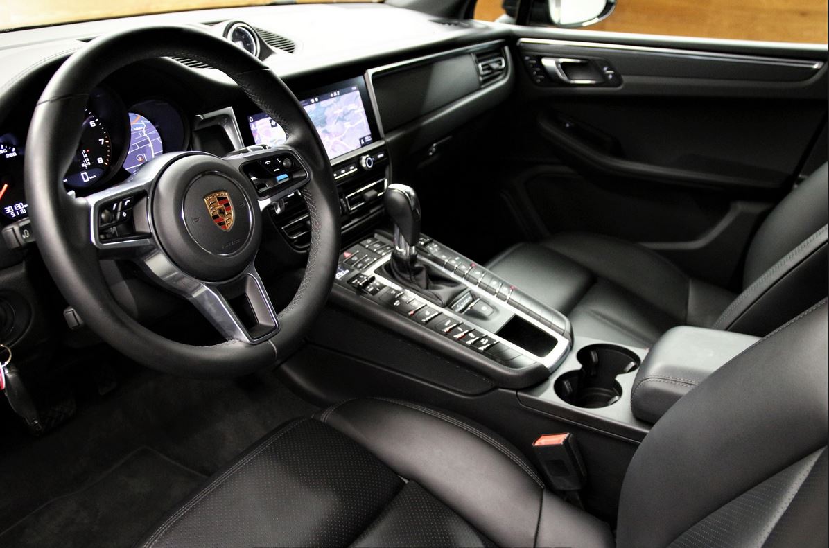 PORSCHE Macan PDK *CH-Fahrzeug *21 Zoll Porsche Turbo Felgen *4x4 Allrad *Frisch ab MFK *12 Mt. Garantie-image-2