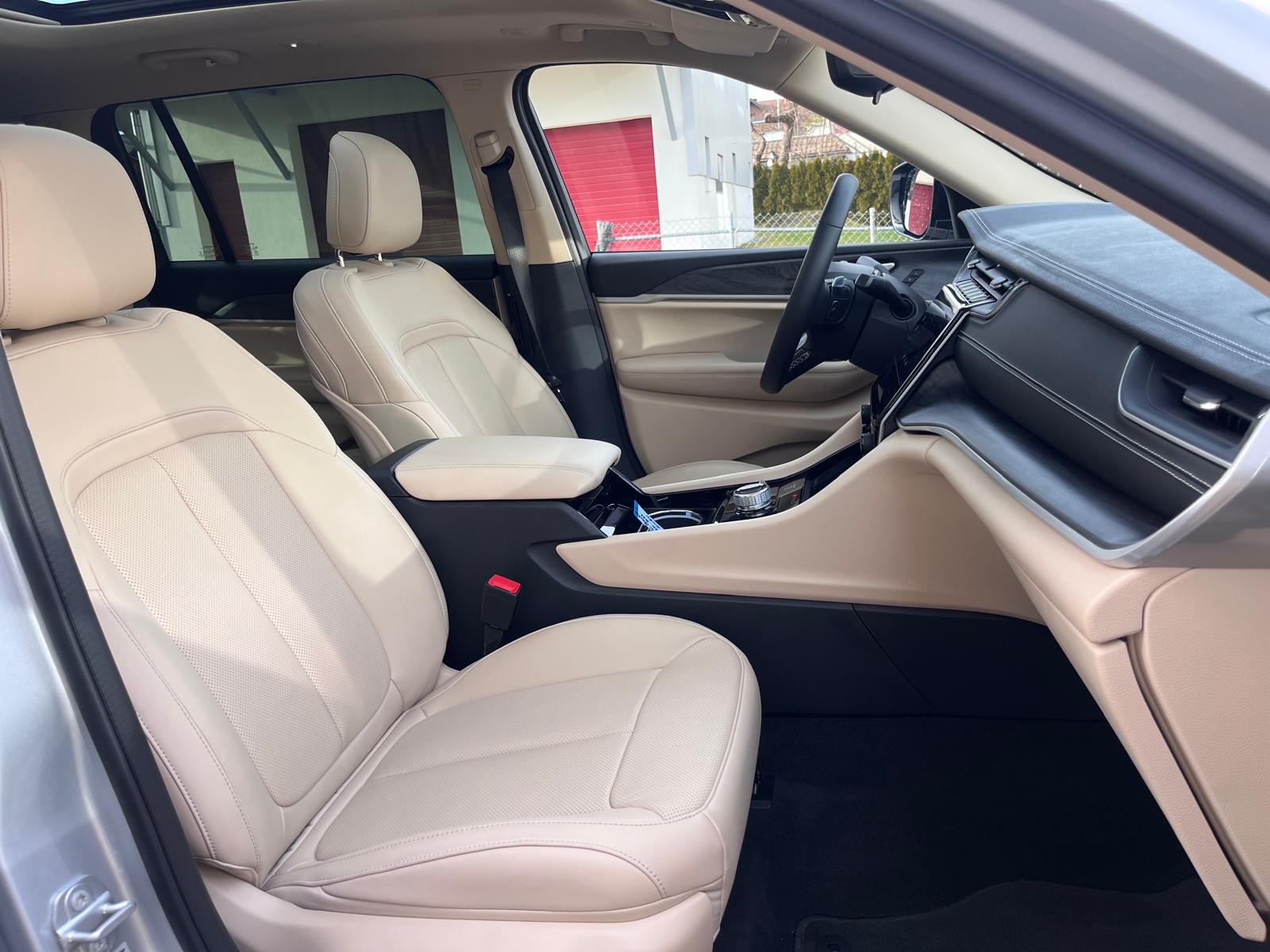JEEP 3.6-V6 LIMITED AWD 4x4 Lang 48Mt Gara-image-11