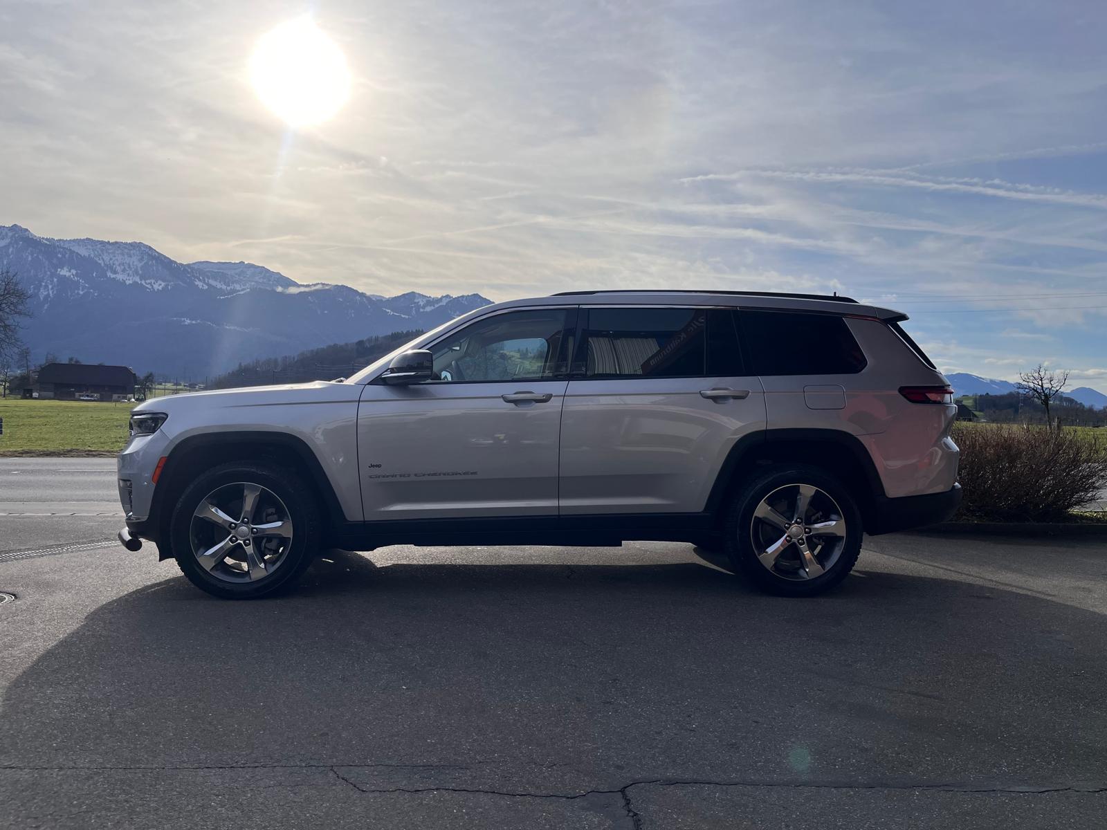JEEP 3.6-V6 LIMITED AWD 4x4 Lang 48Mt Gara-image-0