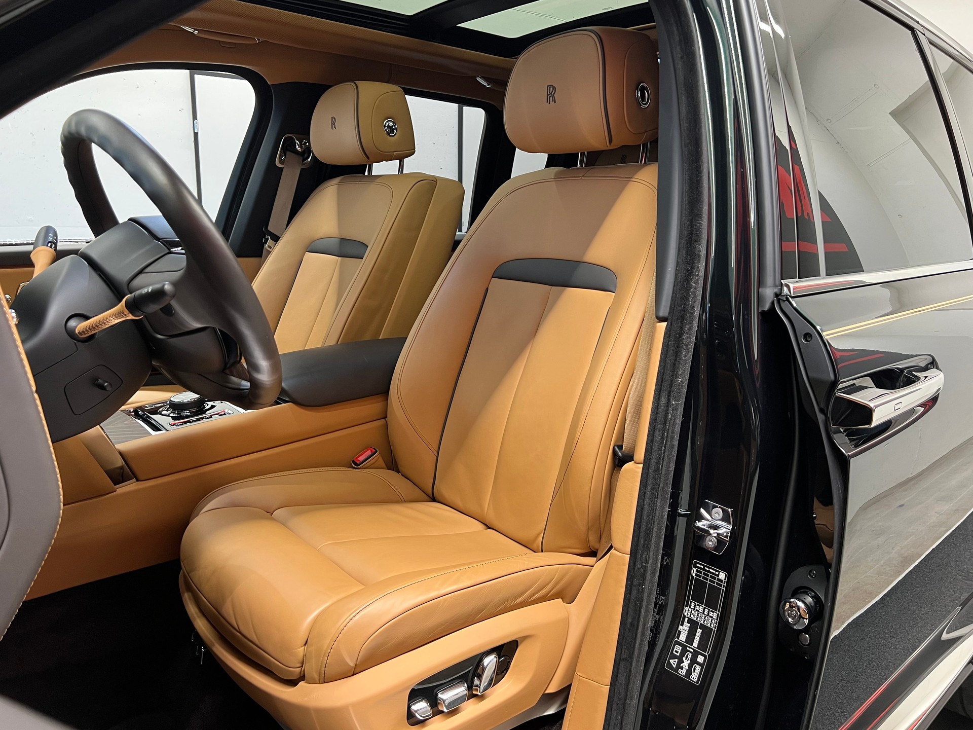 ROLLS-ROYCE Cullinan 6.7 V12-image-16