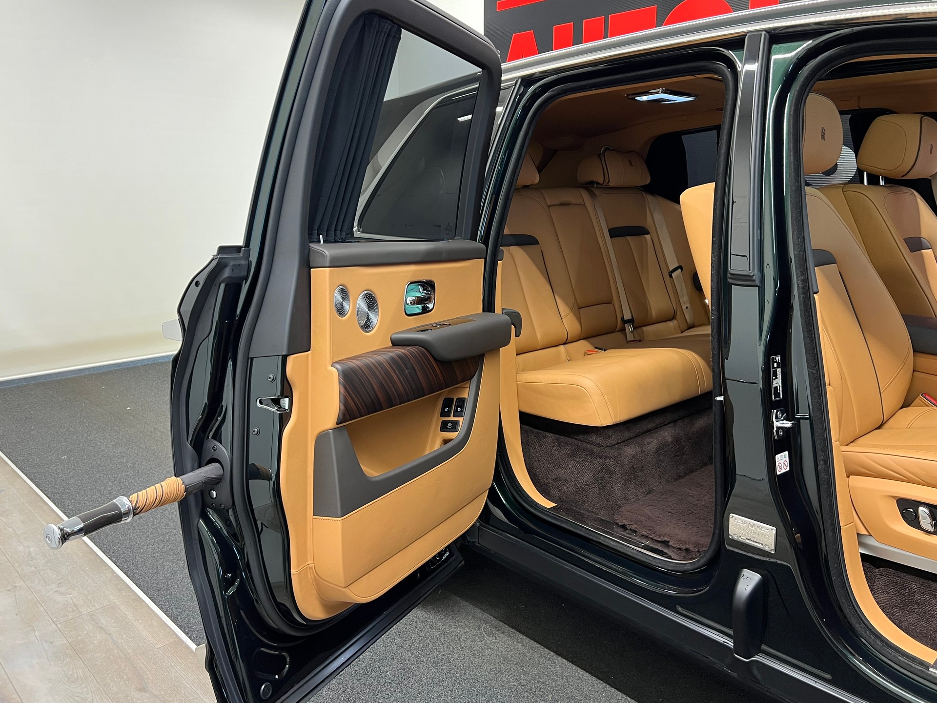 ROLLS-ROYCE Cullinan 6.7 V12-image-18