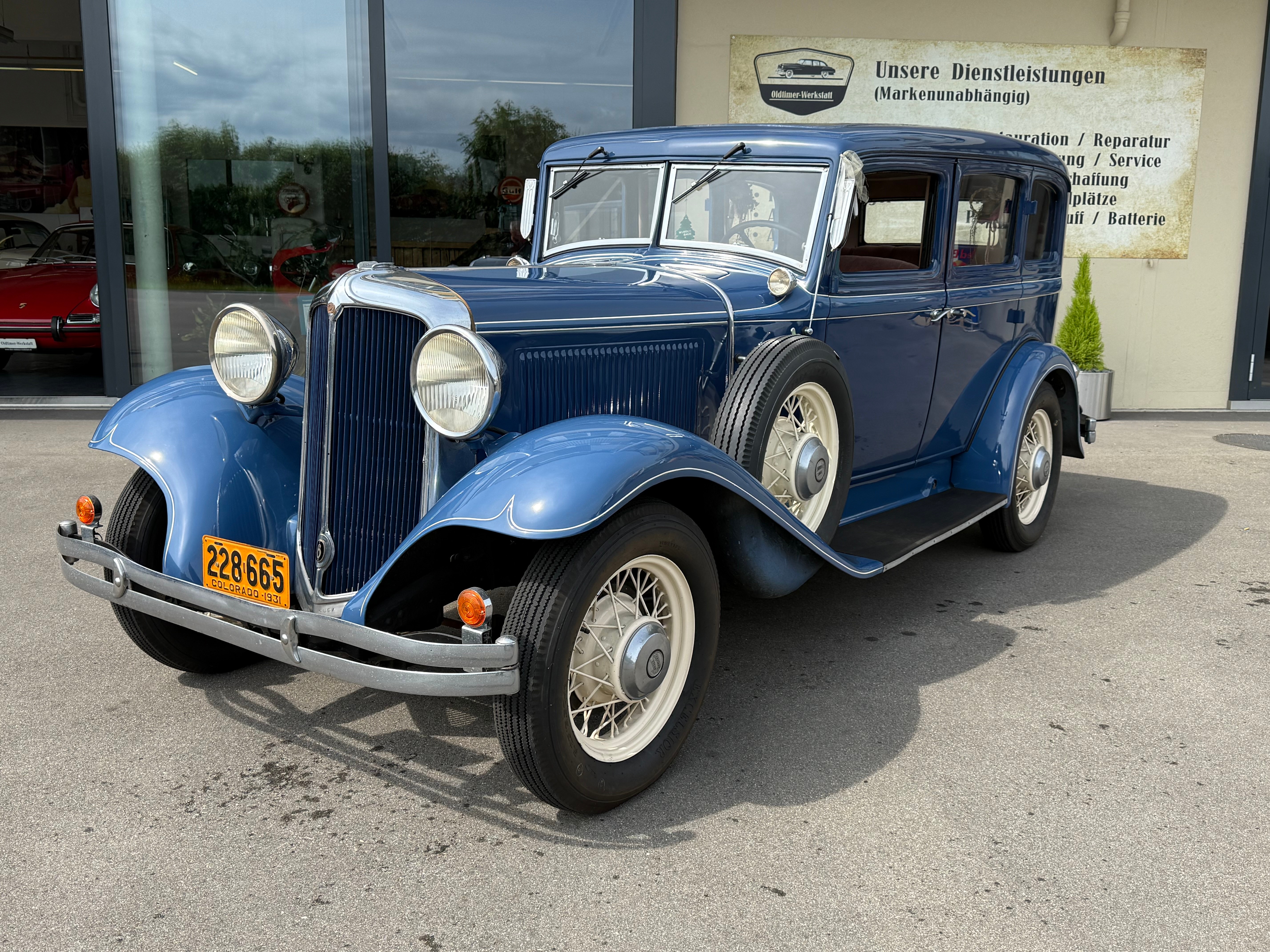 Car photo