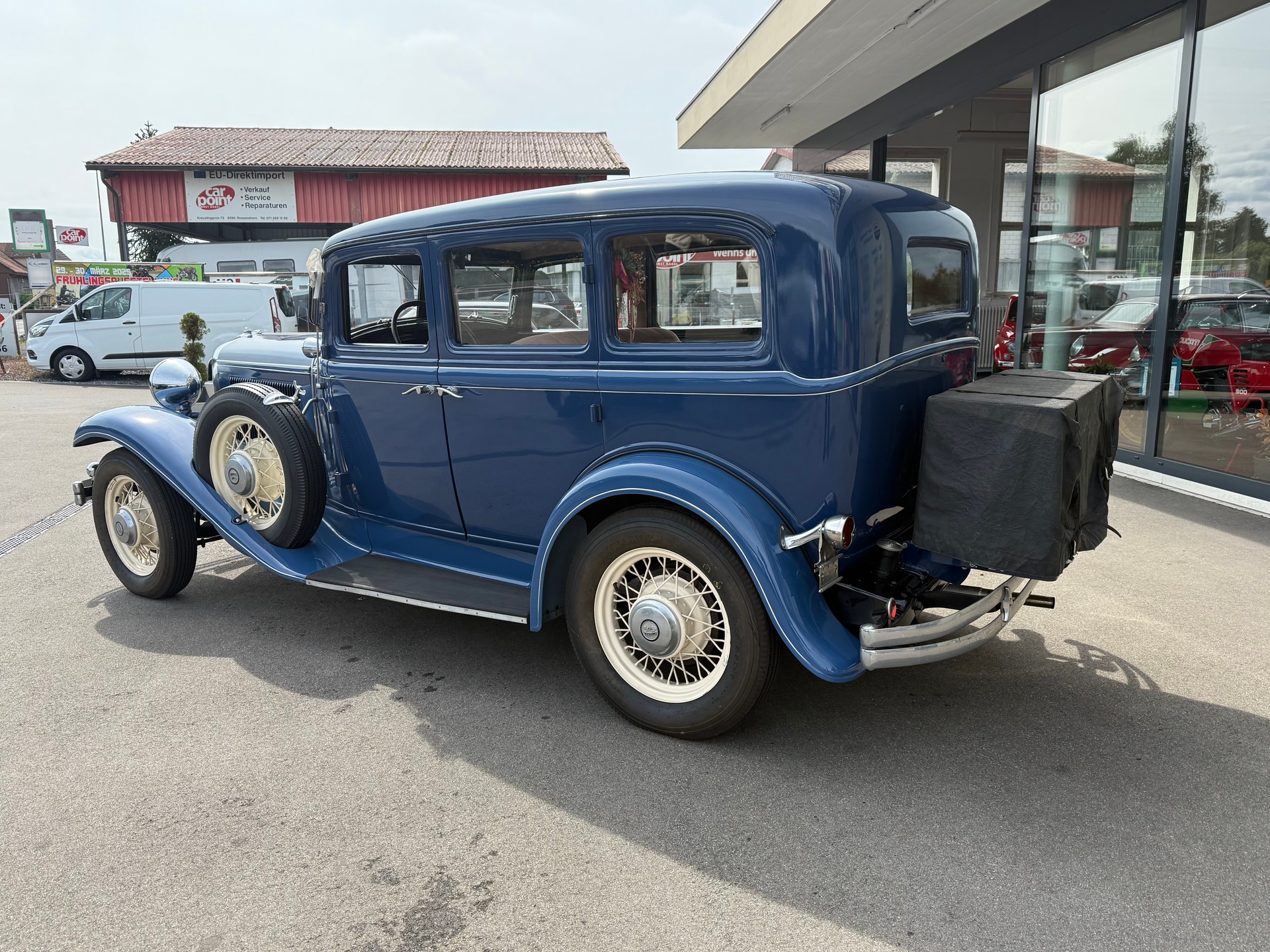 CHRYSLER Six Sedan CI-image-2