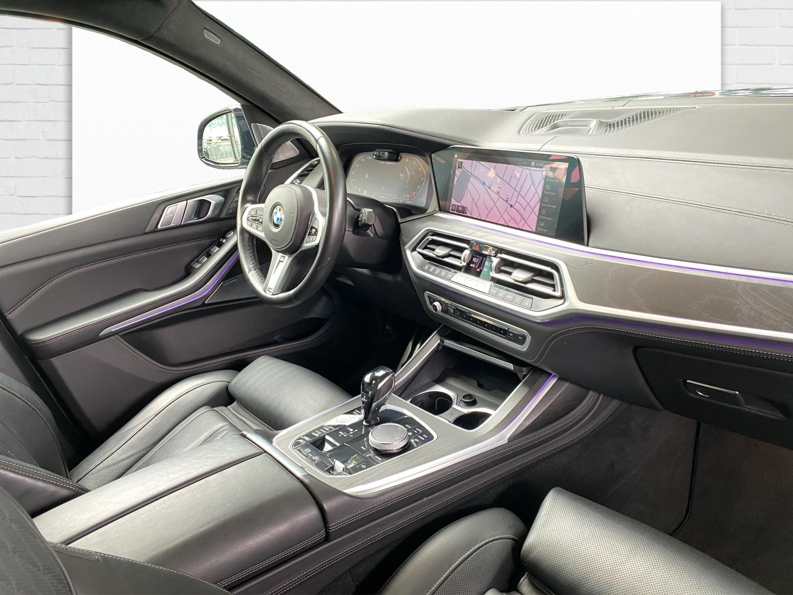BMW X7 M50i-image-6