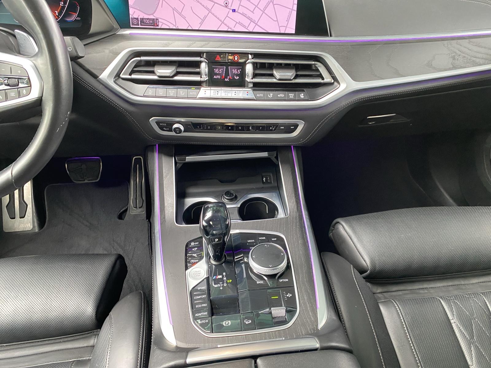 BMW X7 M50i-image-7
