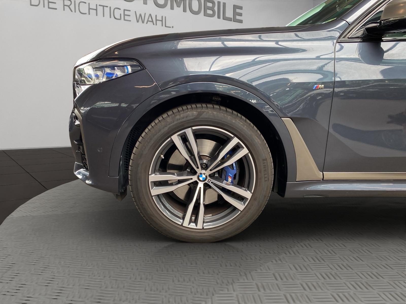 BMW X7 M50i-image-21