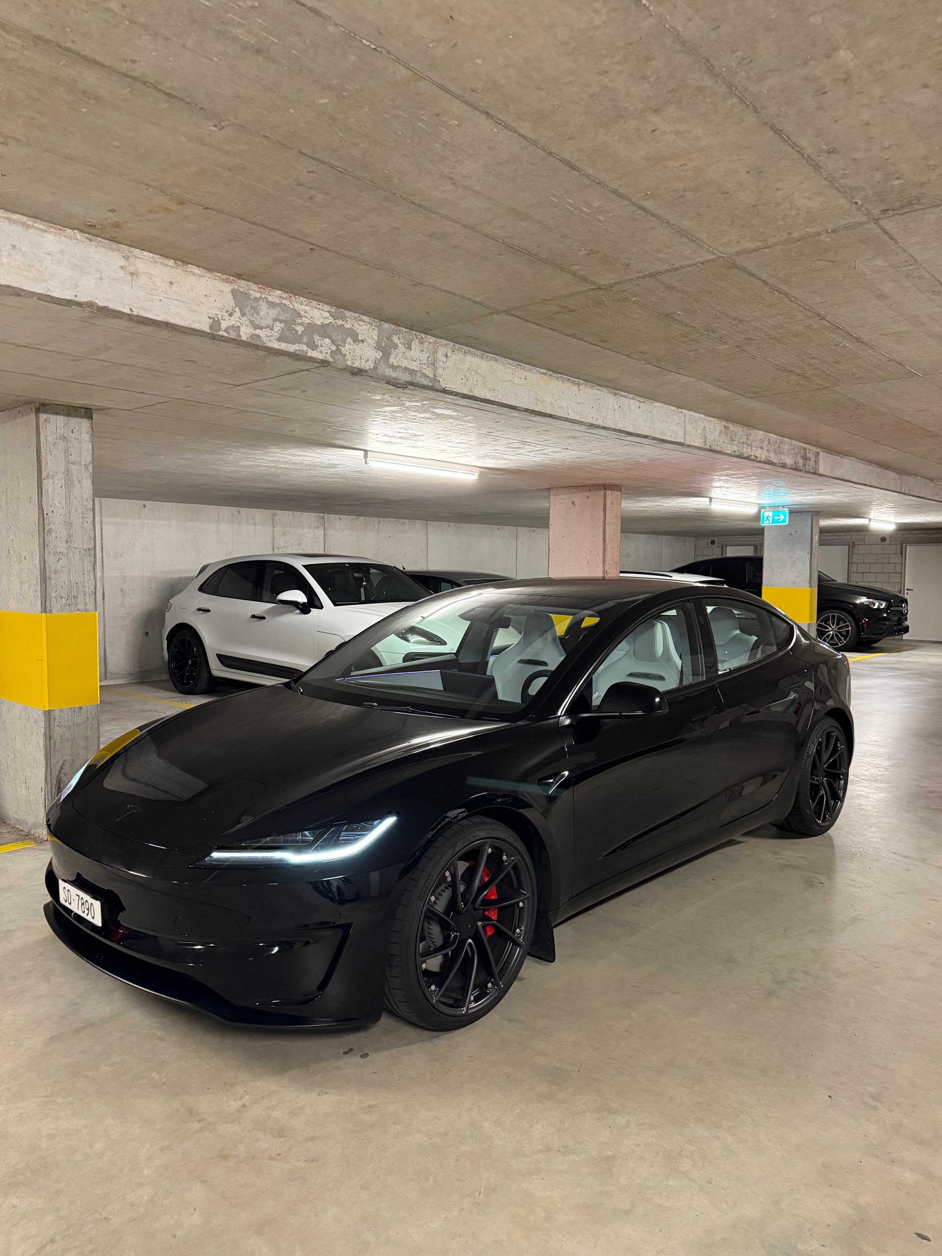 TESLA Model 3 Dual Motor Performance AWD-image-0