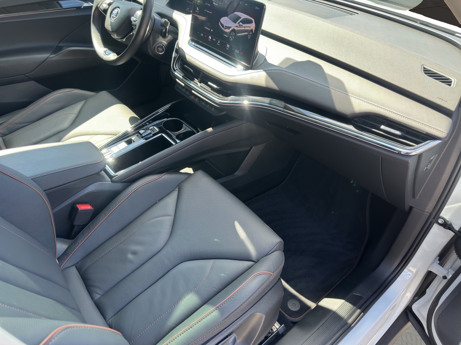 SKODA Enyaq iV 60-image-17