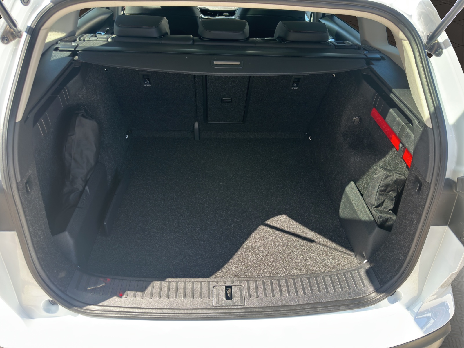 SKODA Enyaq iV 60-image-18
