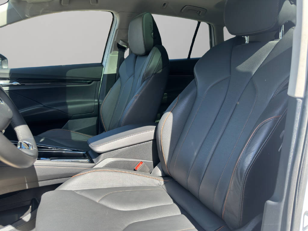 SKODA Enyaq iV 60-image-8