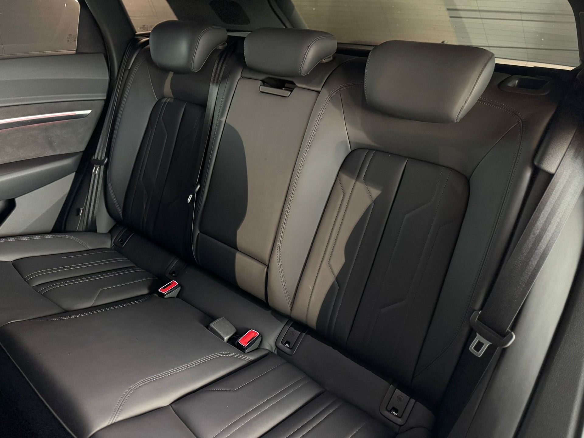 AUDI e-tron 55 quattro-image-9