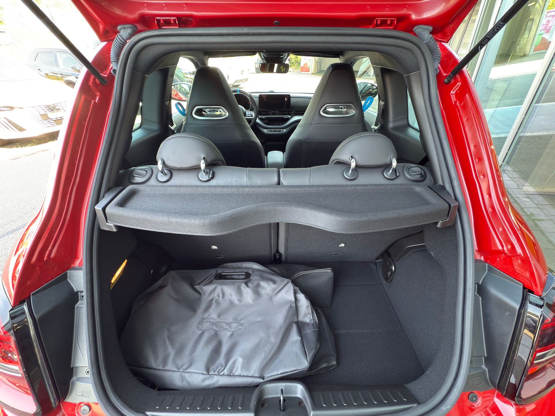 FIAT Abarth 500e Turismo-image-14