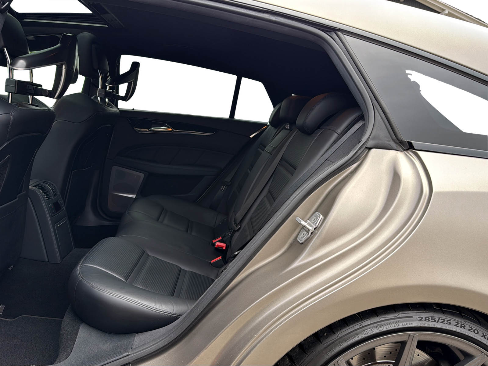 MERCEDES-BENZ CLS Shooting Brake 63 AMG 4Matic Speedshift MCT-image-10