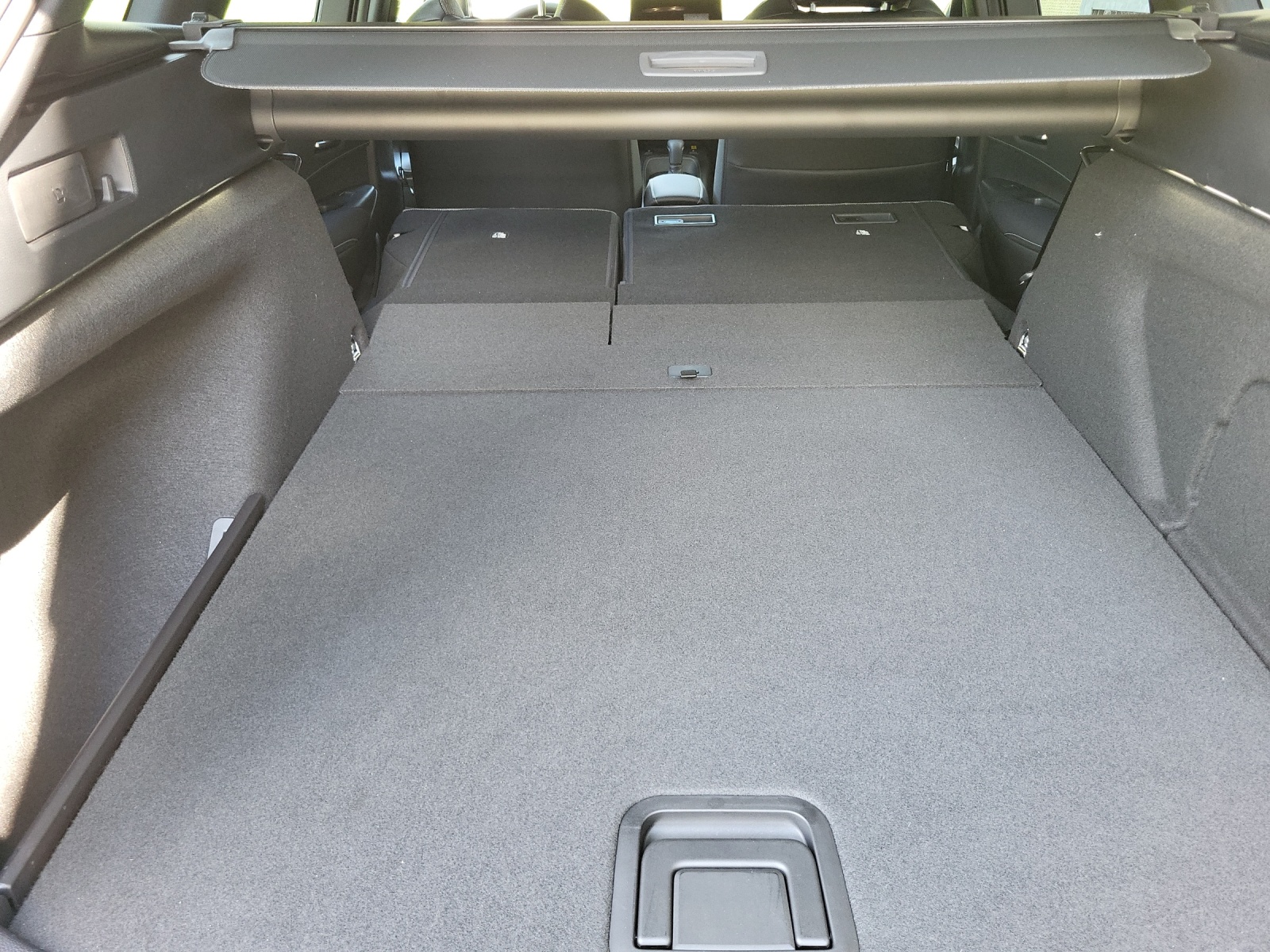 TOYOTA Corolla Touring Sports 2.0 HSD-image-16