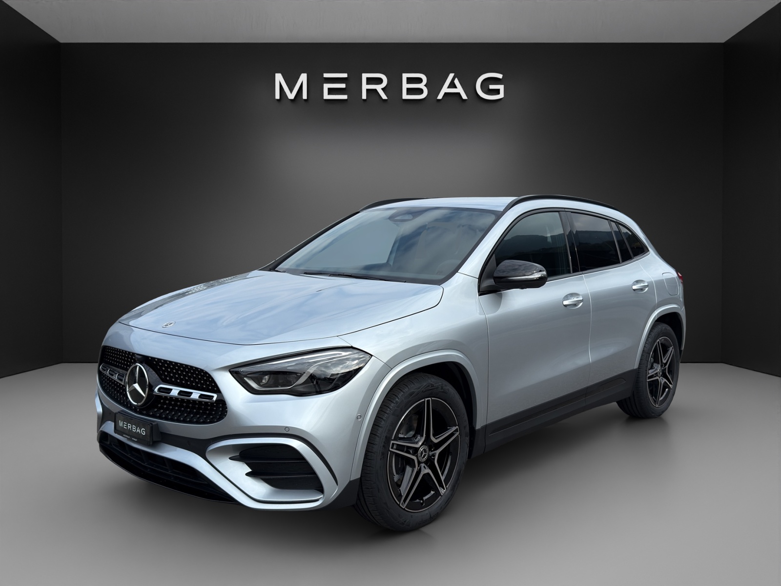 MERCEDES-BENZ GLA 200 7G-DCT Night Star-image-0
