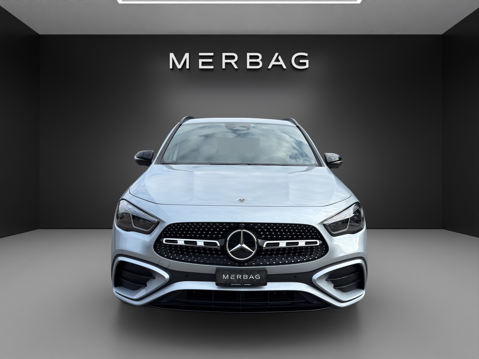 MERCEDES-BENZ GLA 200 7G-DCT Night Star-image-6