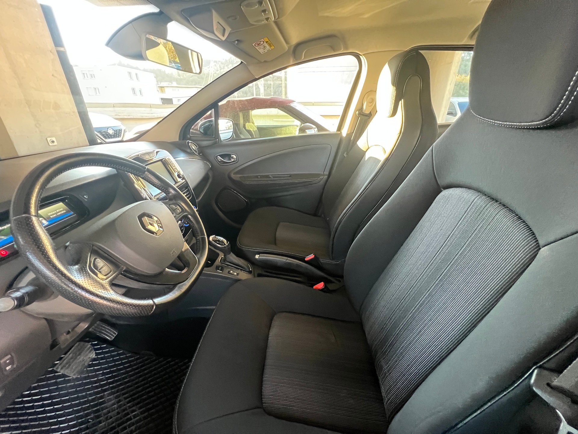 RENAULT Zoe Limited R110 (Batterie Miete)-image-7