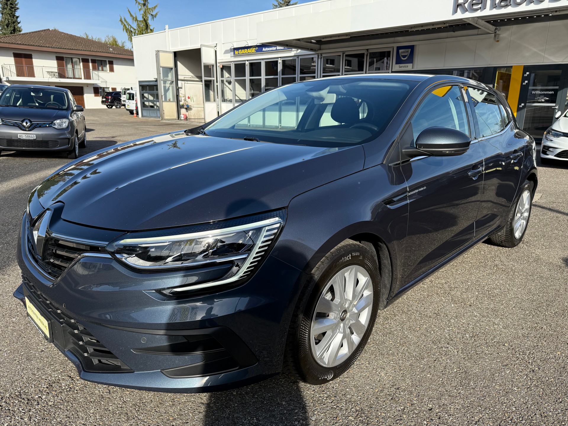 RENAULT Mégane Berline 1.3 16V Turbo Zen-image-1