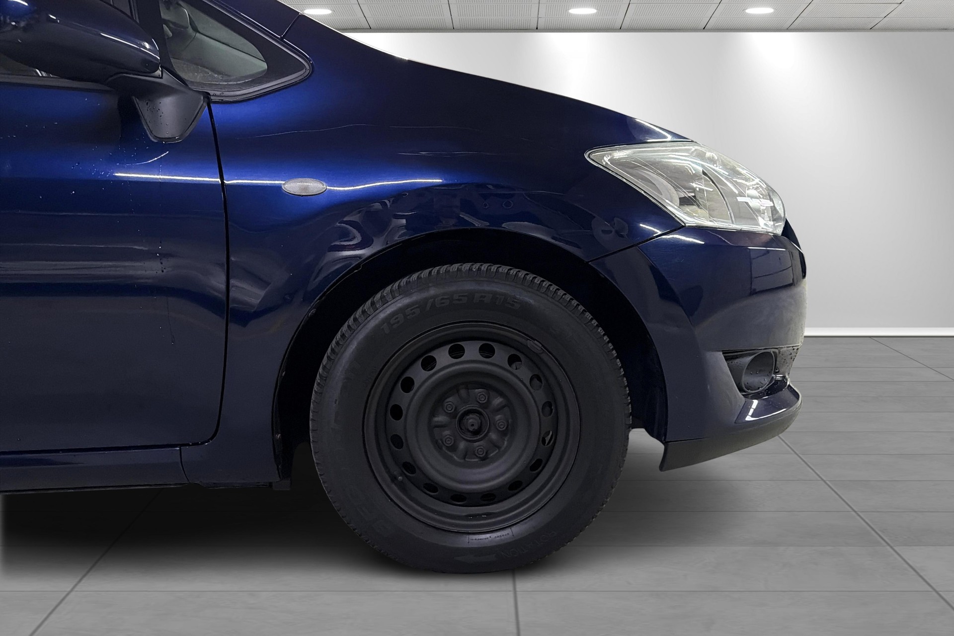 TOYOTA Auris 1.4 Linea Luna-image-3