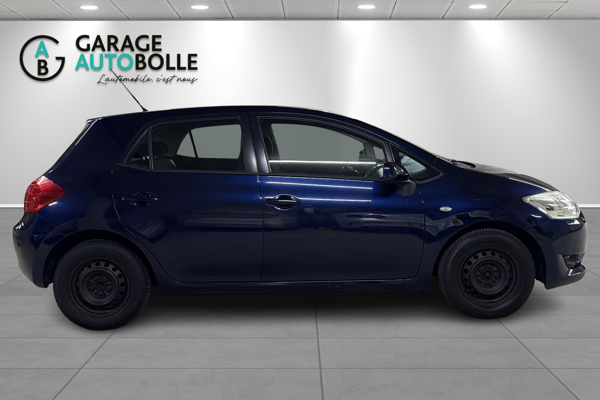 TOYOTA Auris 1.4 Linea Luna-image-2