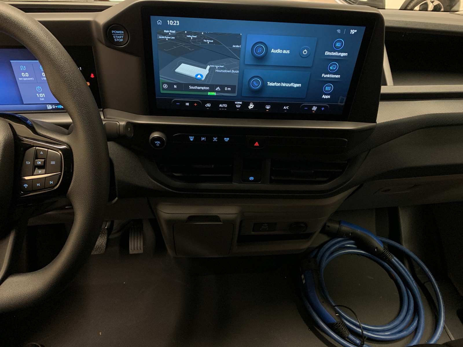 FORD Transit C Van 320 L1 2.5 Duratec 233 Trend PHEV-image-6