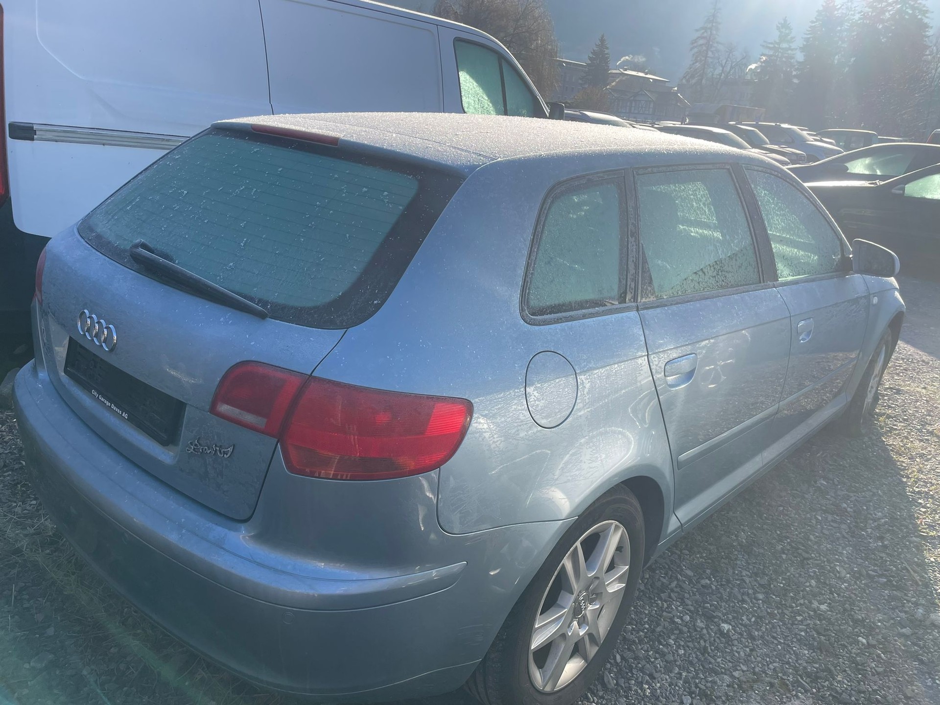 AUDI A3 Sportback 2.0 Turbo FSI Ambition-image-2