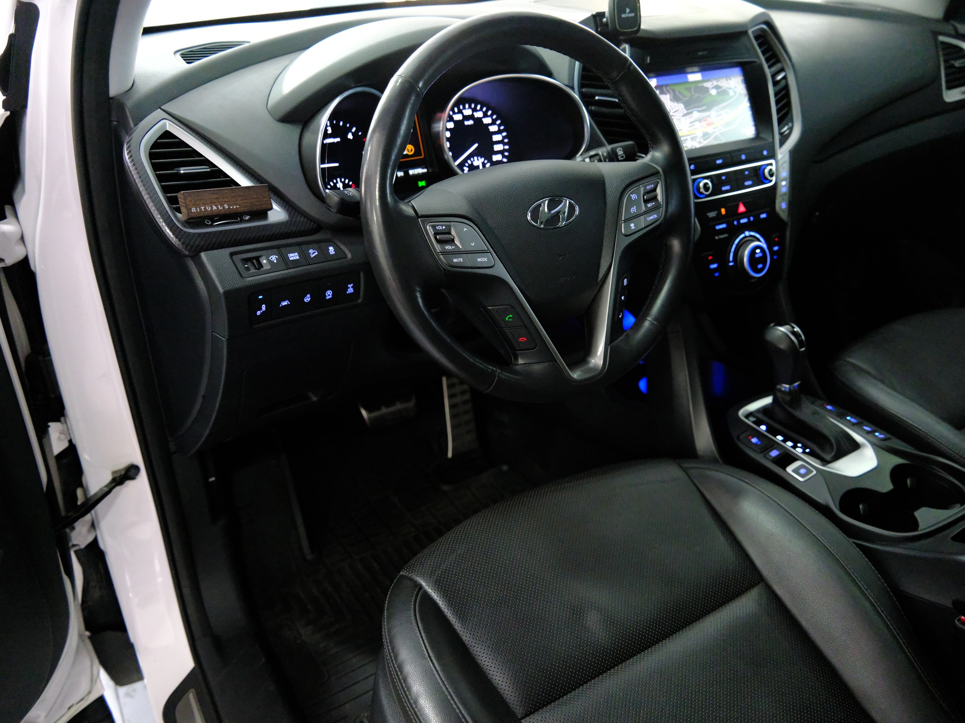 HYUNDAI Santa Fe 2.2 CRDI Vertex 4WD Automatic-image-8