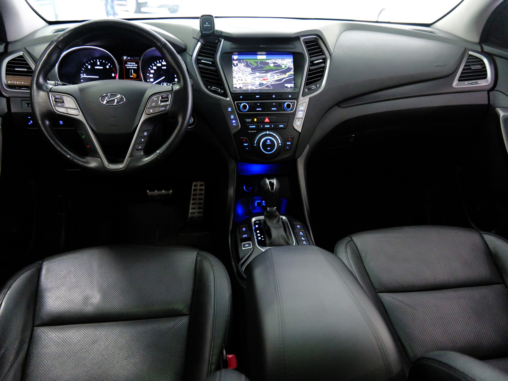 HYUNDAI Santa Fe 2.2 CRDI Vertex 4WD Automatic-image-12