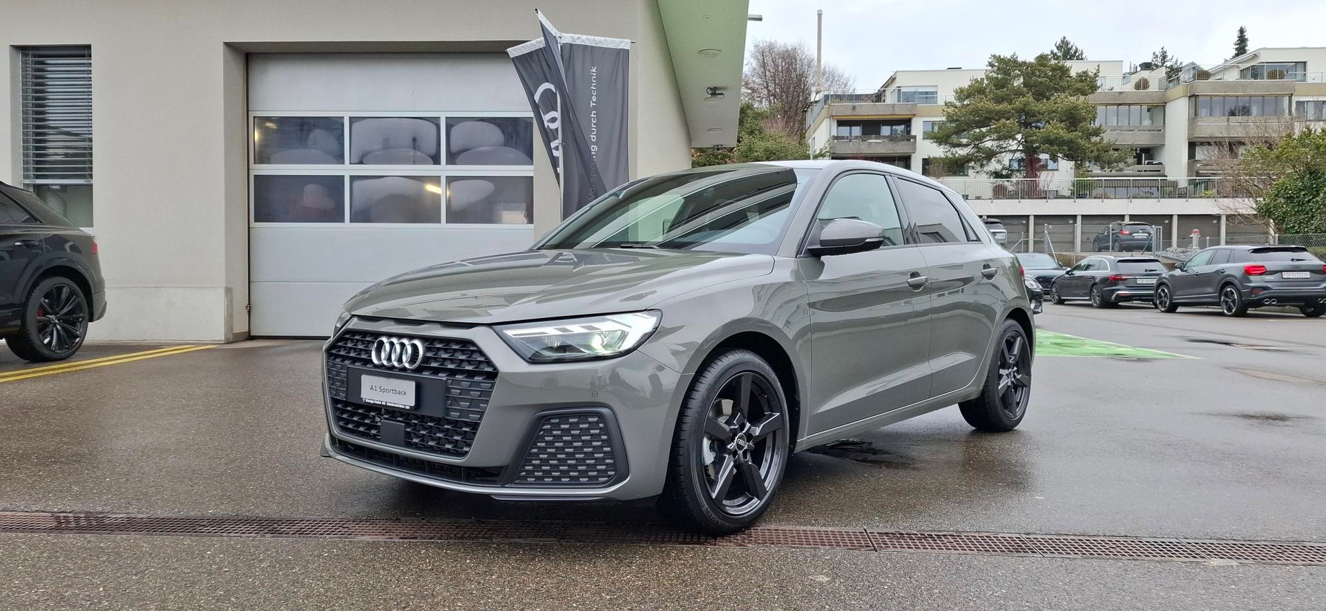 AUDI A1 Sportback 30 TFSI Attraction S-tronic-image-5