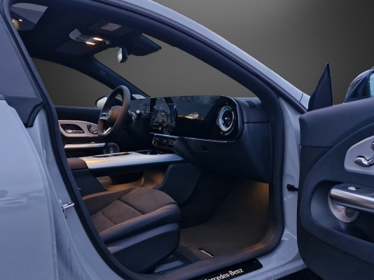 MERCEDES-BENZ CLA 220 8G-DCT 4Matic-image-9