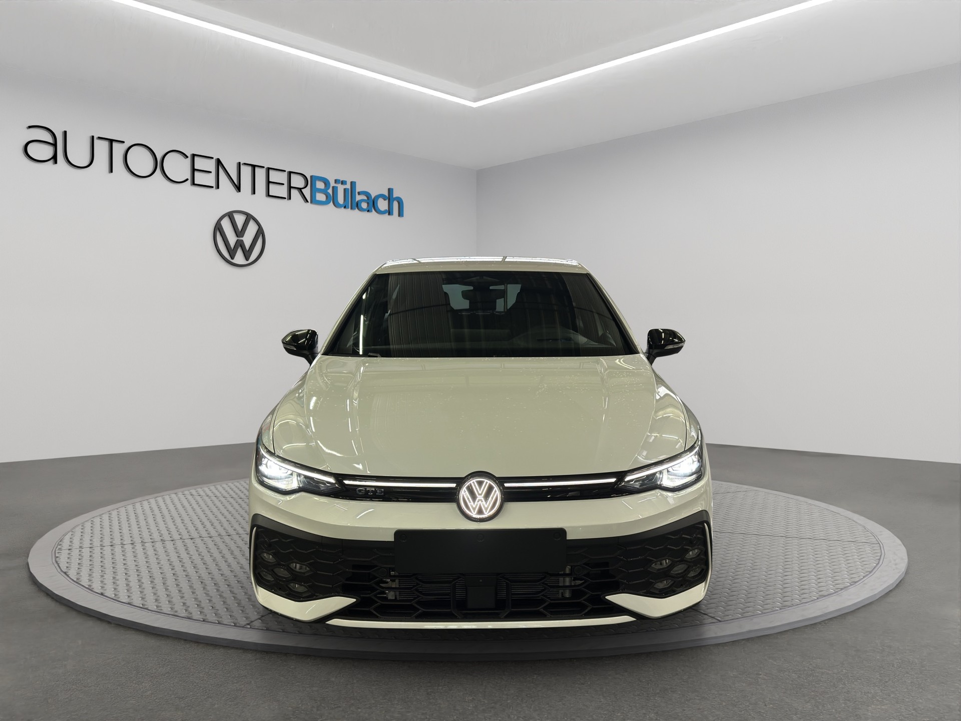 VW Golf 1.5 TSI PHEV GTE-image-1