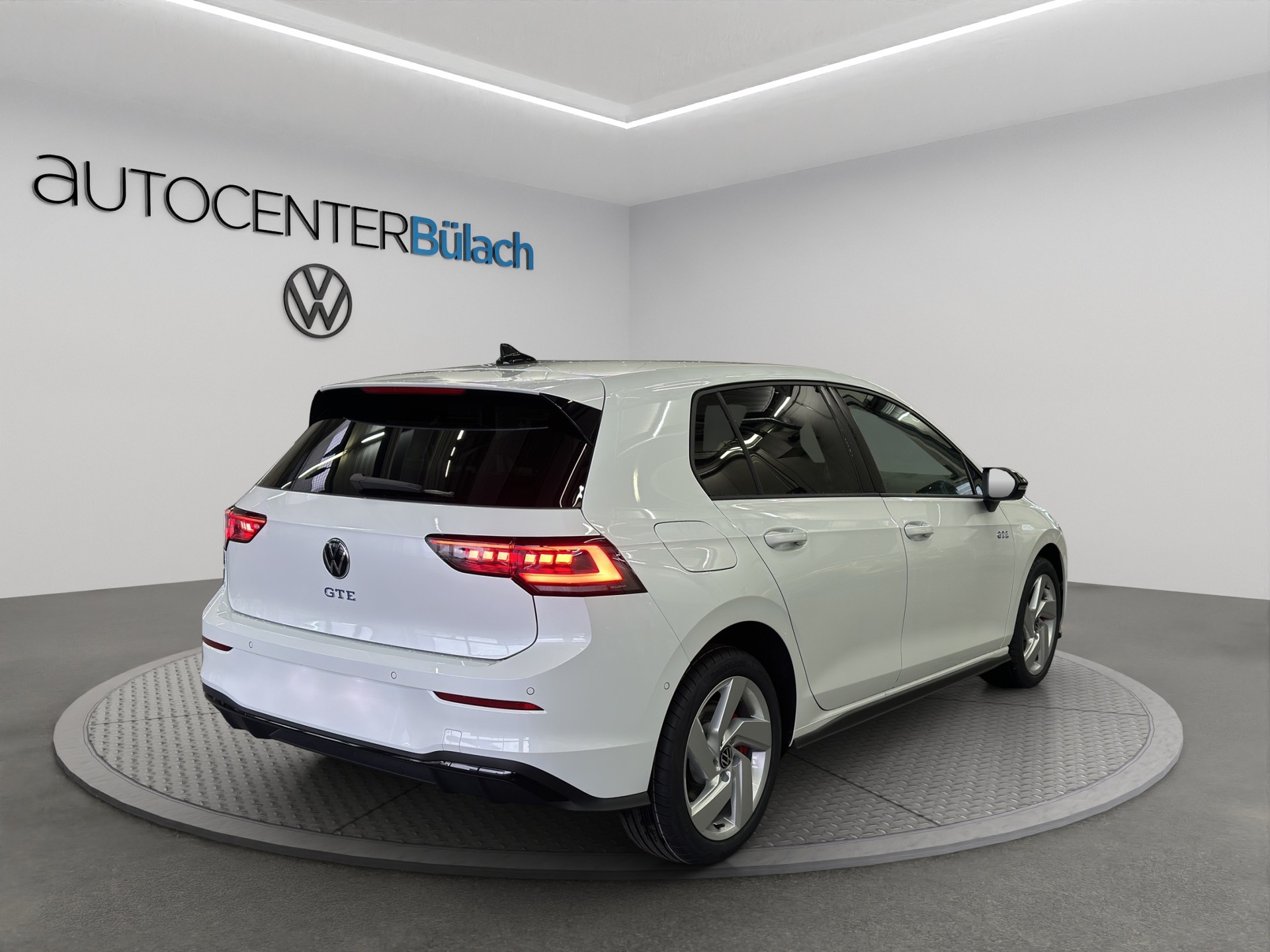 VW Golf 1.5 TSI PHEV GTE-image-4