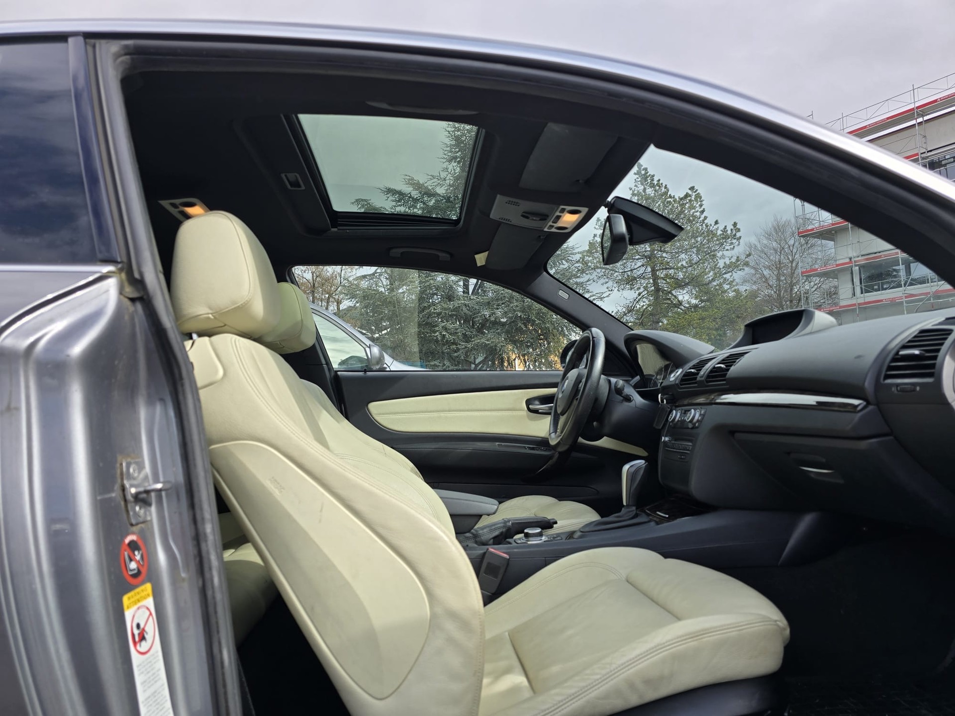 BMW 123d-image-15