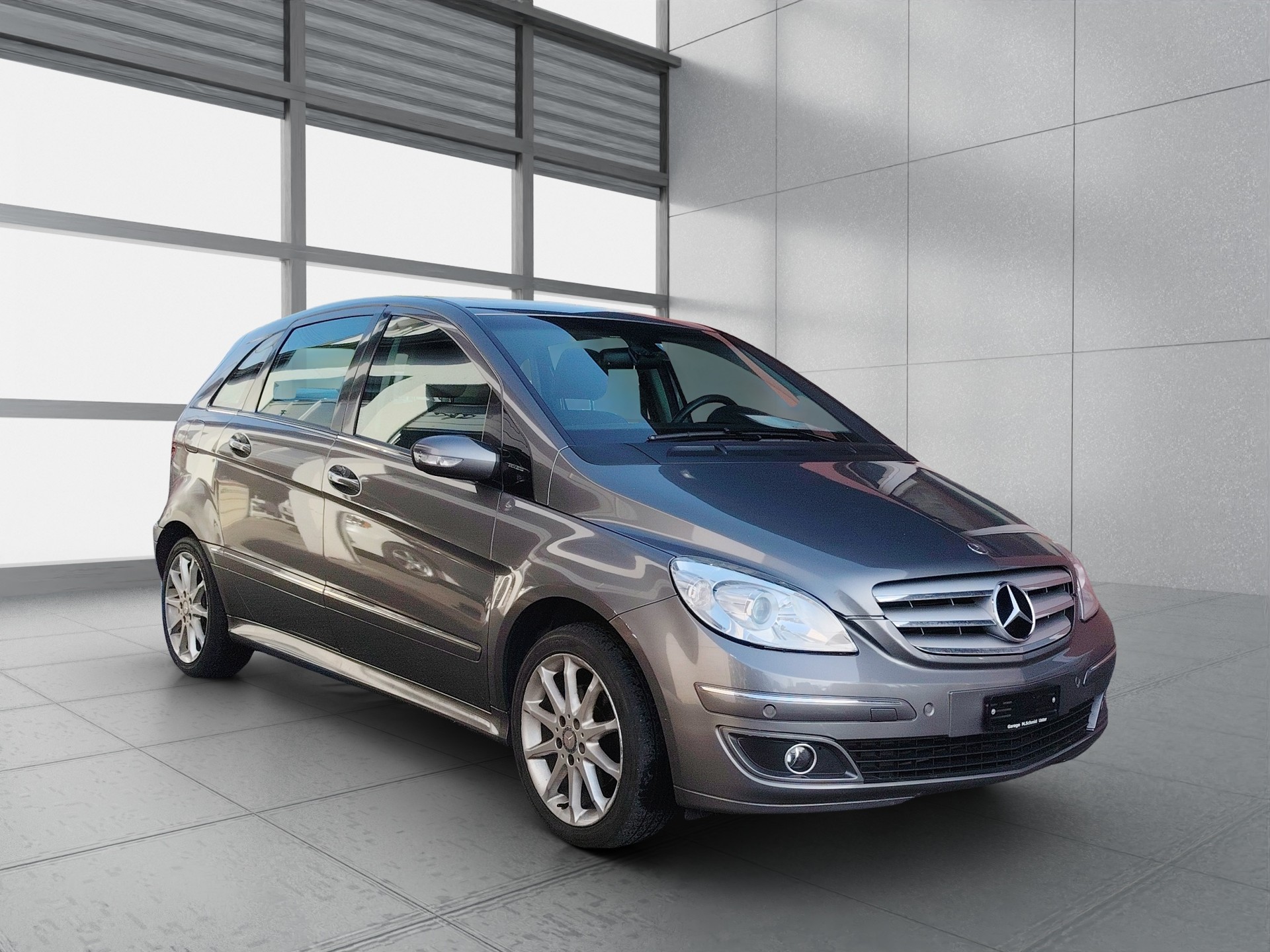MERCEDES-BENZ B 200 T-image-1