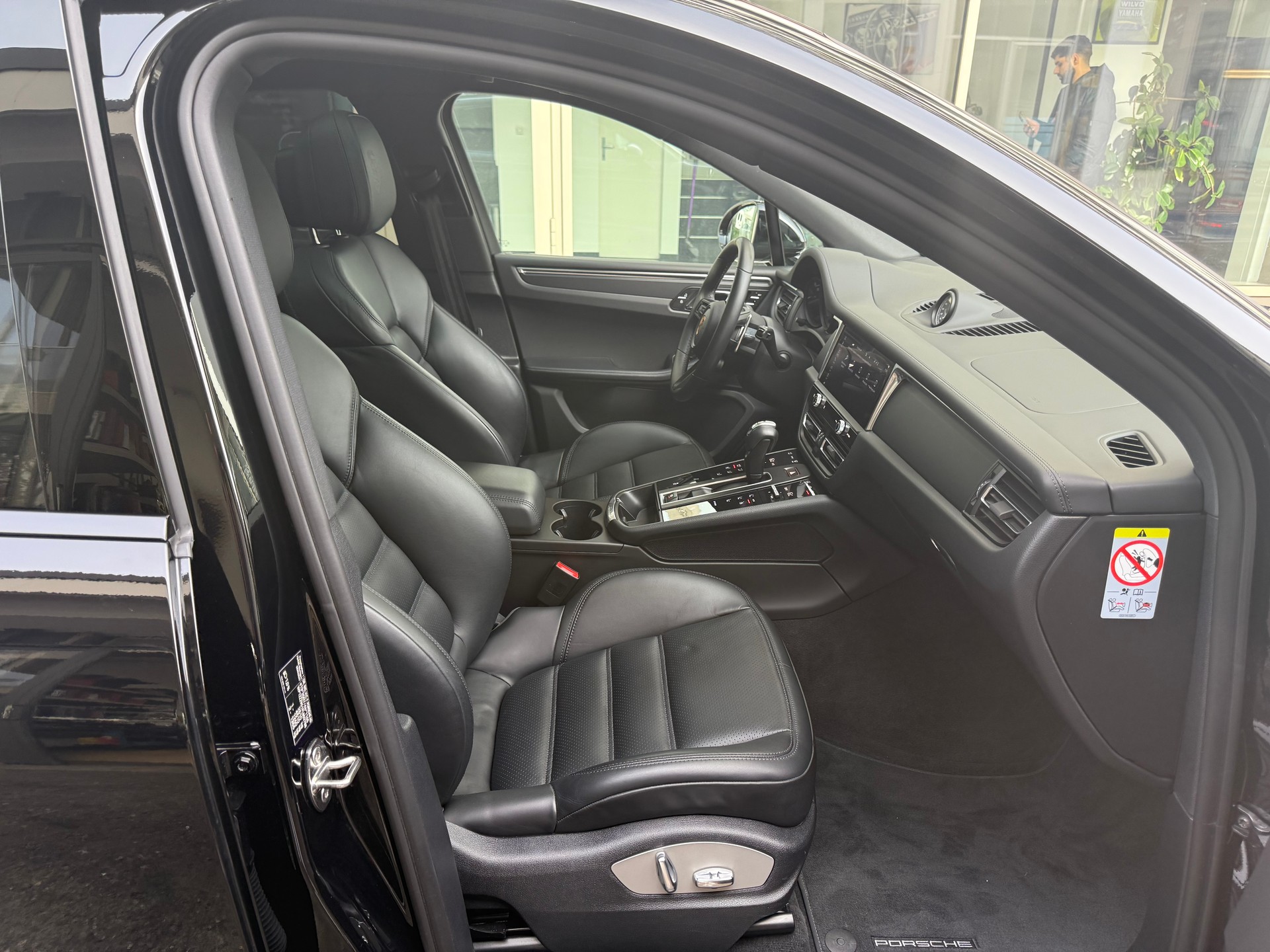 PORSCHE Macan PDK-image-7