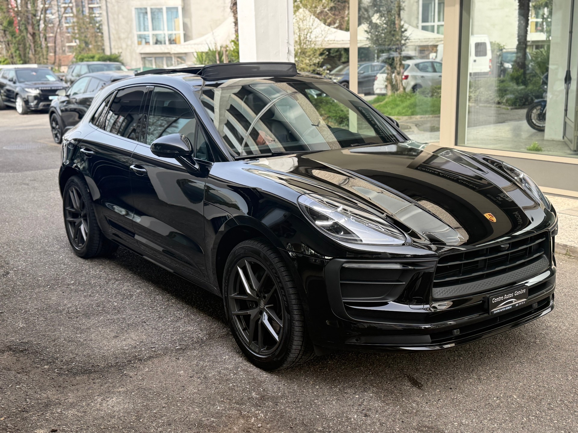 PORSCHE Macan PDK-image-2
