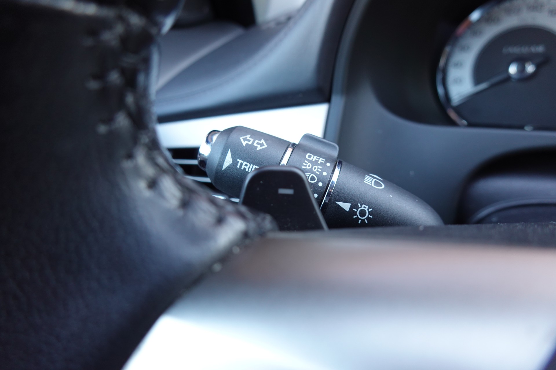 JAGUAR XF 3.0d S V6 Portfolio - "8 Roues * Expertisé 08.2025"-image-16